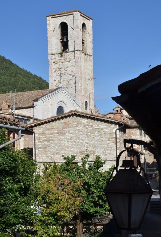 Locanda Del Duca Губбио Экстерьер фото