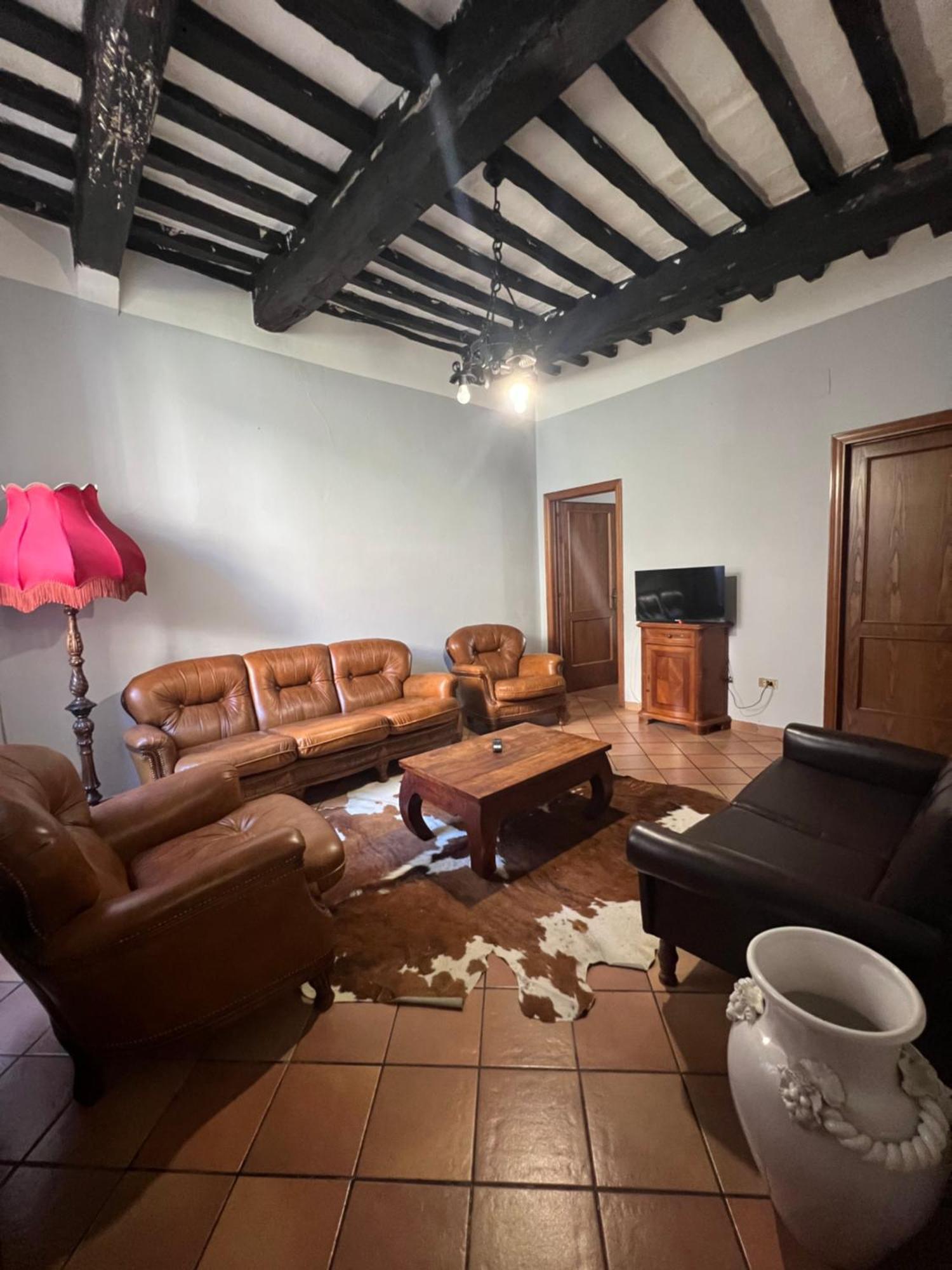 Locanda Del Duca Губбио Экстерьер фото
